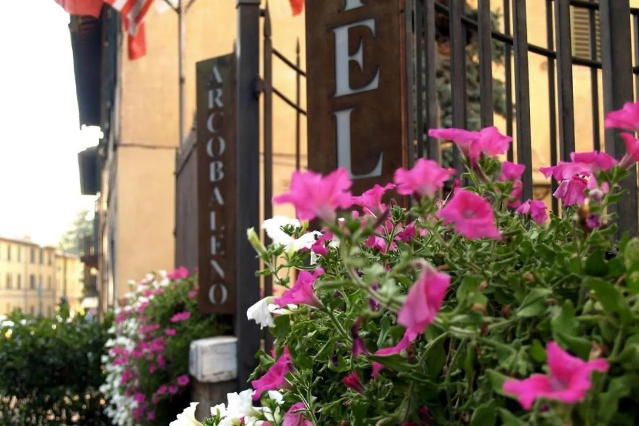 Hotel Arcobaleno Sienne Italie