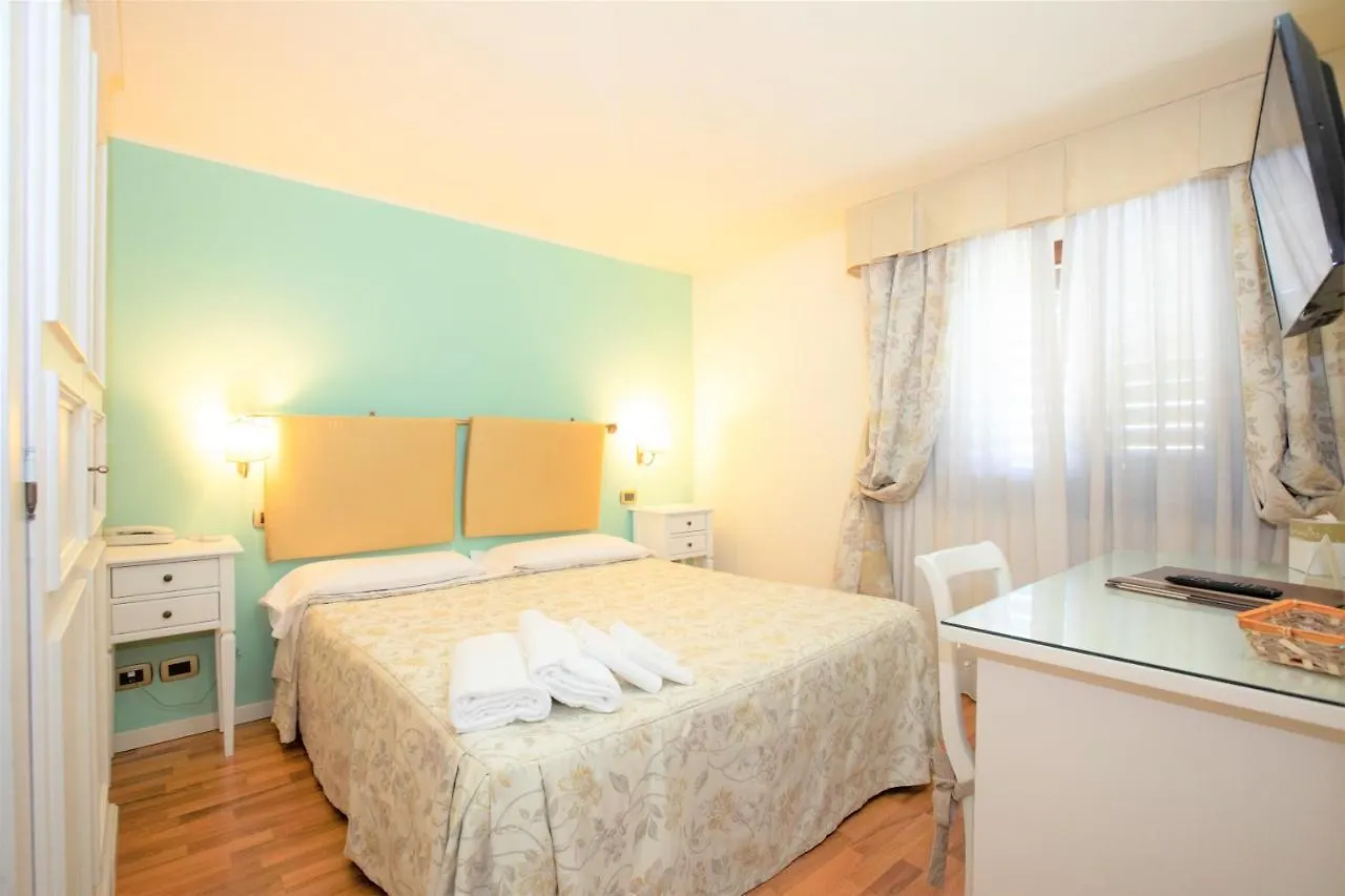 Hotel Arcobaleno Sienne